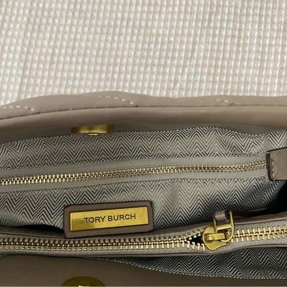 Tory Burch Tan Handbag - Picture 6 of 8